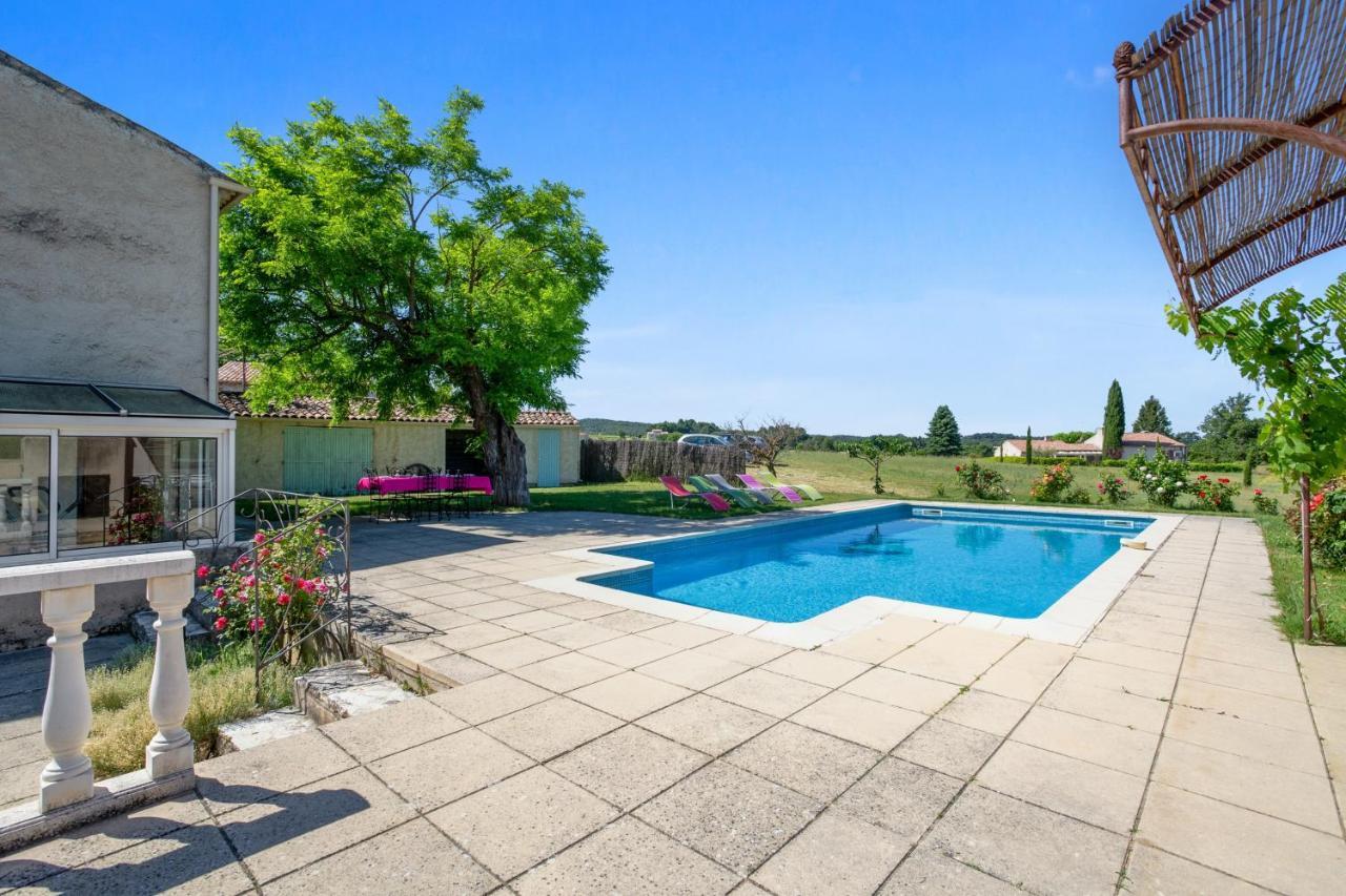 Villa Charmante A La Tour-D'Aigues Avec Piscine Privee La Tour-dʼAigues Exterior foto